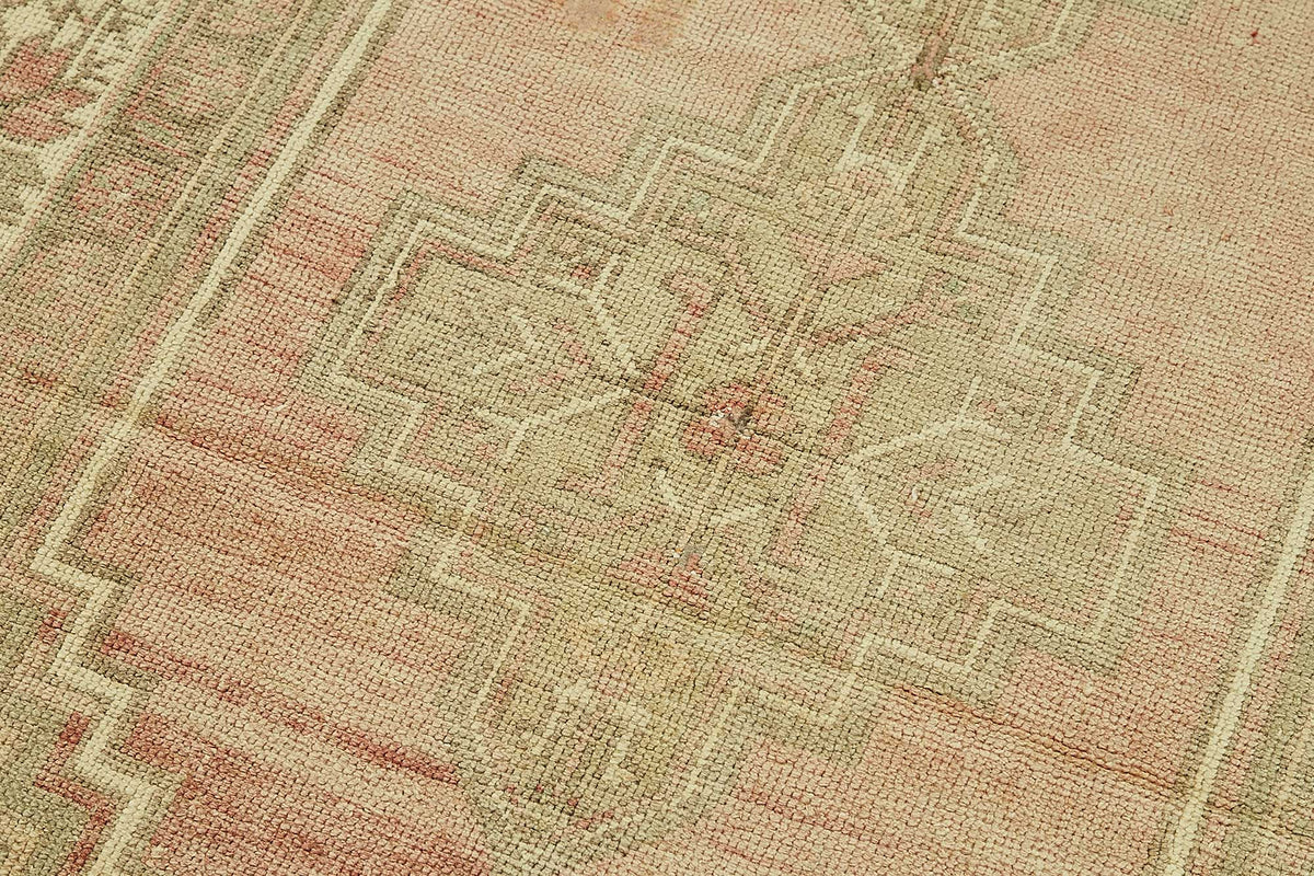 Gekro Bej Pembe Geometrik Etnik Pamuk Yün El Dokuma Halı 115x202 cm – mekânda kullanım