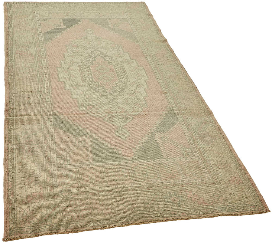 Gekro Pembe Bej Geometrik Etnik El Dokuma Halı 120x225 cm – genel görünüm
