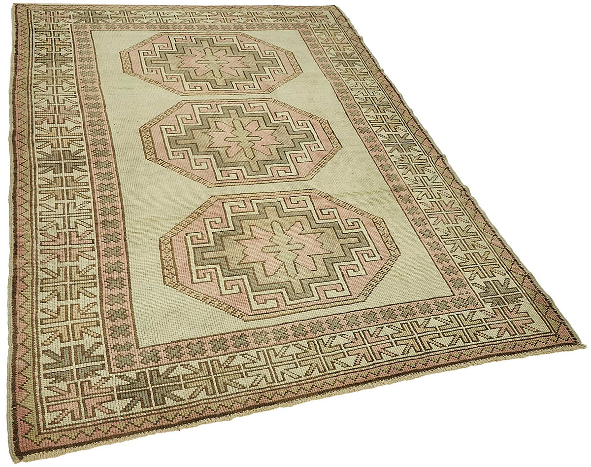 Gekro Vintage Bej Madalyon Desenli Yün Halı 150x215 cm – genel görünüm