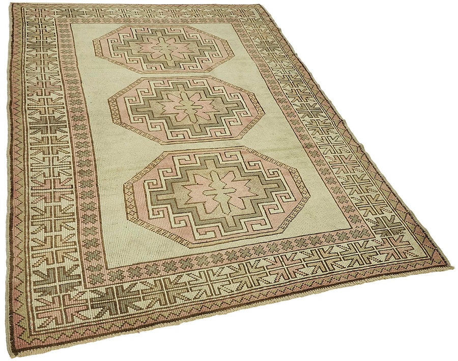 Gekro Vintage Bej Madalyon Desenli Yün Halı 150x215 cm – genel görünüm