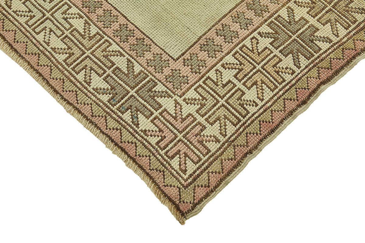 Gekro Vintage Bej Madalyon Desenli Yün Halı 150x215 cm – detay görünümü