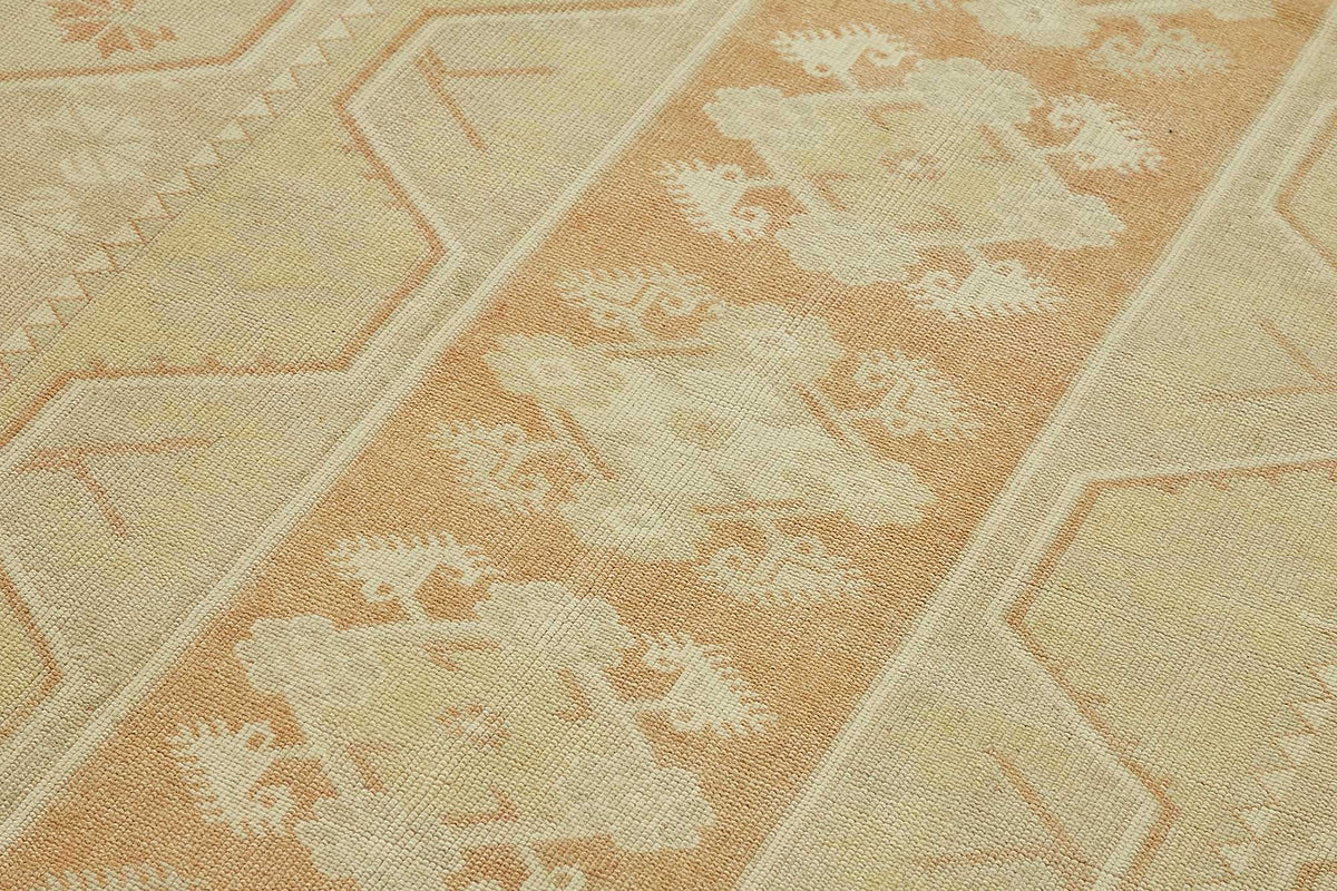Tapis Kavale vintage beige à motifs géométriques, tissé à la main 160x240 cm – en situation