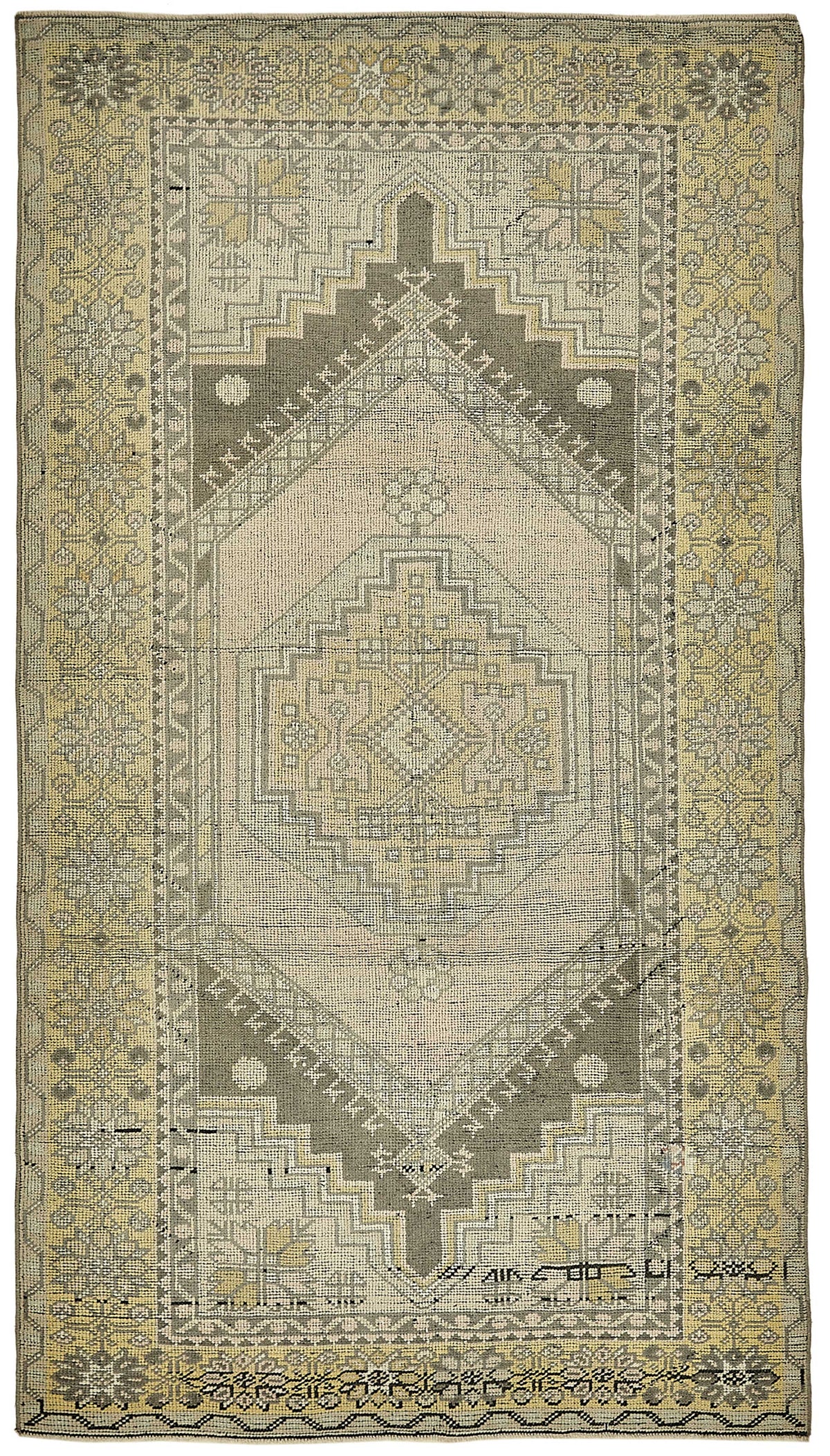 Gekro Bej Gri Geometrik Desenli Yün El Dokuma Halı 127x217 cm