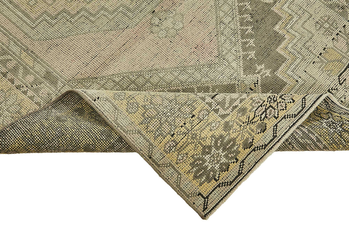 Gekro Bej Gri Geometrik Desenli Yün El Dokuma Halı 127x217 cm – kenar detayı