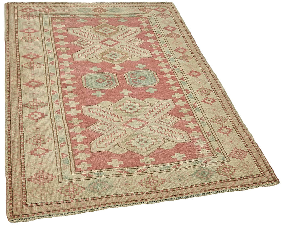 Gekro Açık Pembe Halı Geometrik Desenli Etnik Dokuma 116x155 cm – genel görünüm
