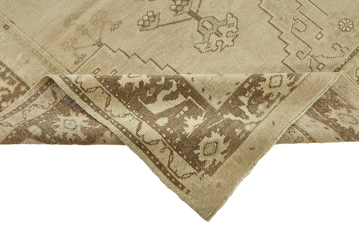 Kavale Geometrik Desenli Bej Rengi El Dokuma Halı 140x257 cm – kenar detayı