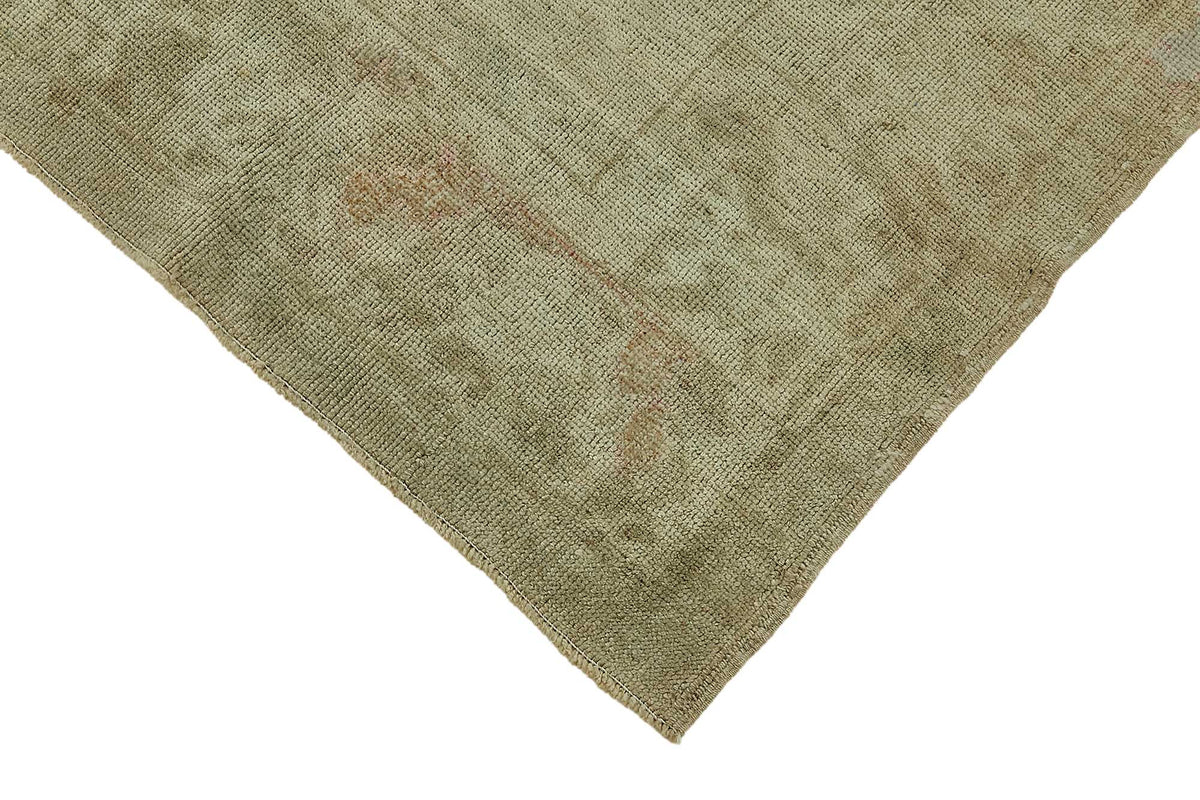 Kavale Madalyon Desenli Yeşil Bej Eskitme El Dokuma Halı 144x245 cm – detay görünümü
