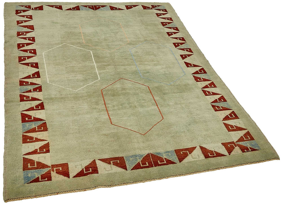 Alfombra Gekro tejida a mano, de lana y algodón, verde y roja, con diseño geométrico 156x200 cm – vista general