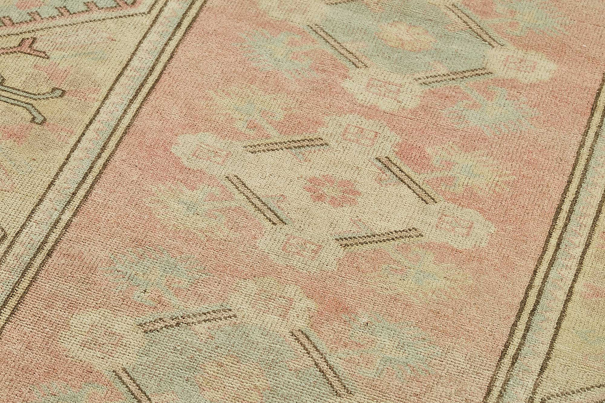 Gekro Bej, Pembe ve Gri Geometrik Modern Halı 124x214 cm 49927 – mekânda kullanım