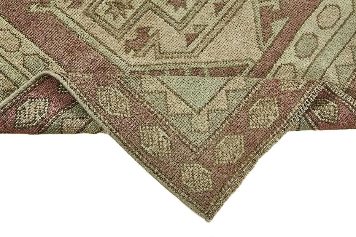 Gekro Geometrik Desenli Kahverengi Bej El Dokuma Halı 104x181 cm – kenar detayı