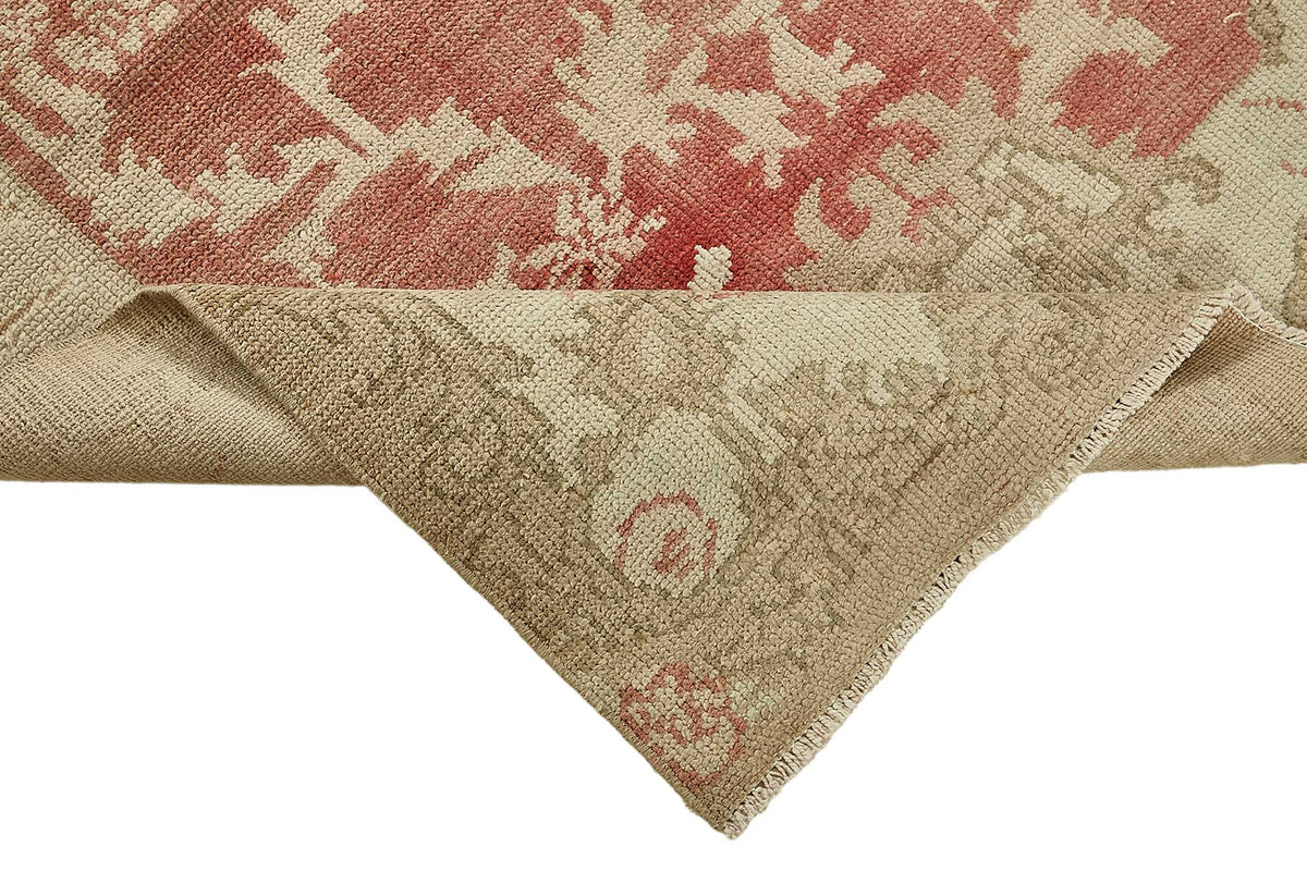 Tapis vintage Gekro tissé à la main, beige et rouge, motif médaillon 106x212 cm – détail du bord