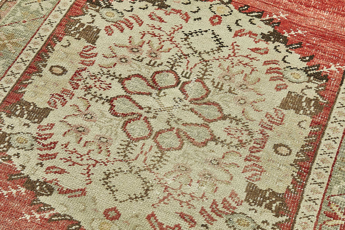 Gekro Kırmızı Bej Madalyon Desenli Etnik El Dokuma Halı 100x205 cm – mekânda kullanım