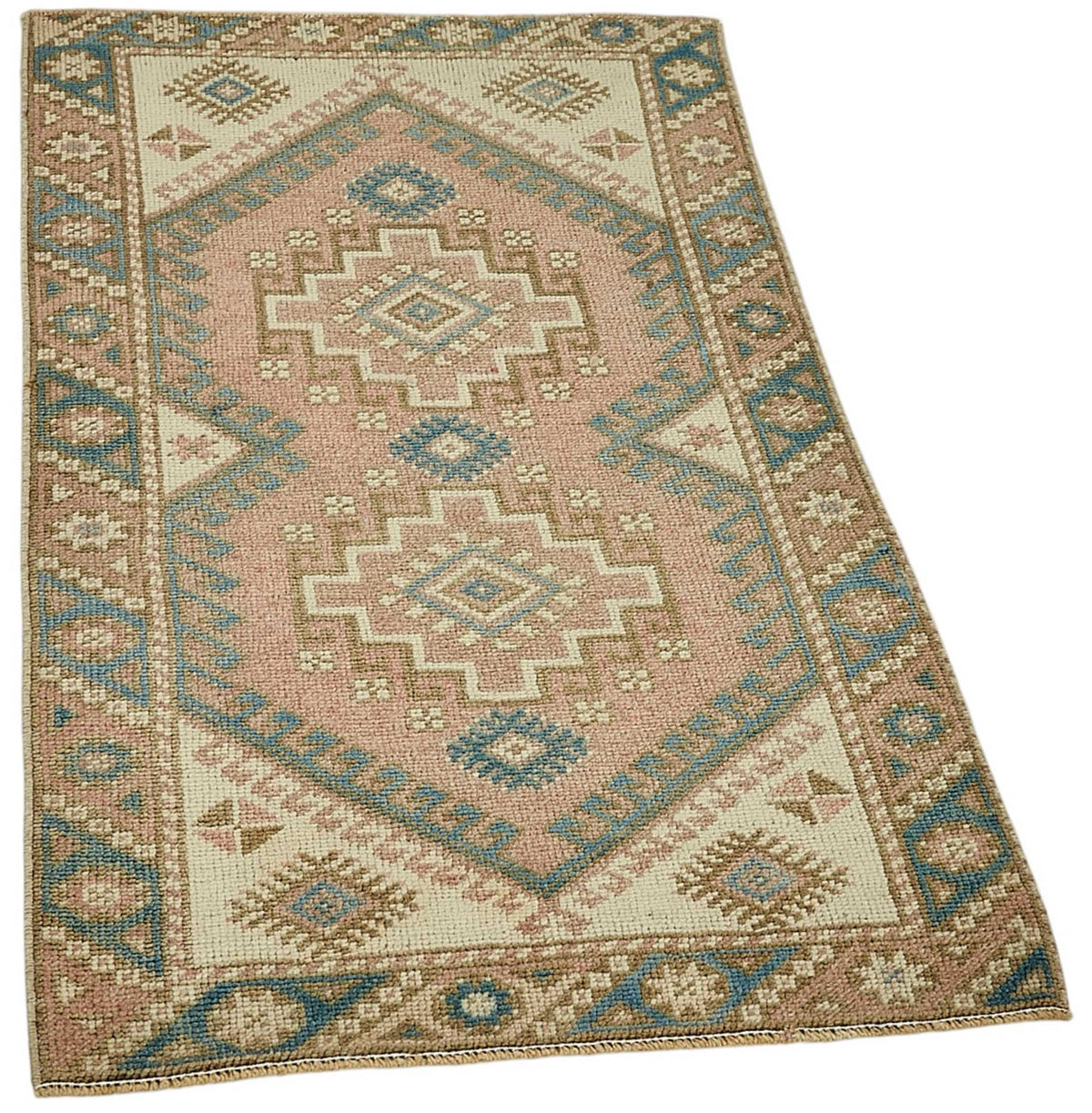 Gekro Pembe Mavi Etnik Geometrik Desenli El Dokuma Halı 65x110 cm – genel görünüm