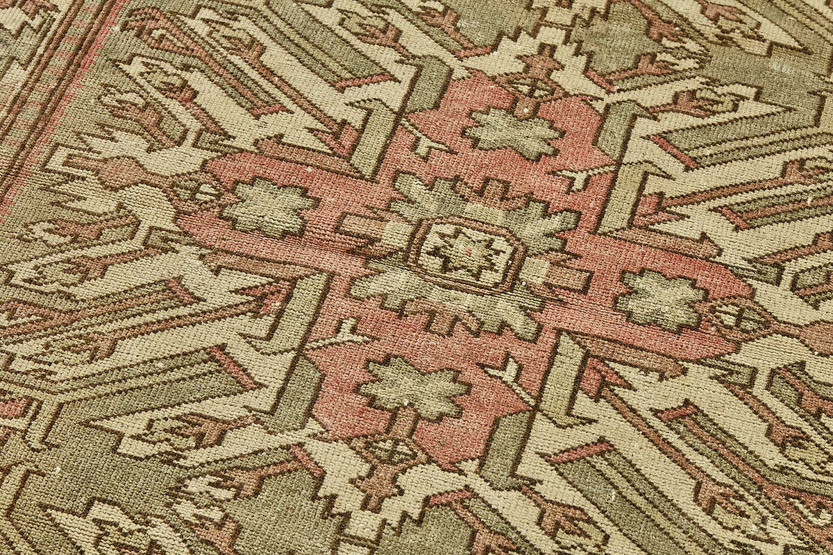 Gekro Madalyon Desenli Bej El Dokuma Halı 100x178 cm 49972 – mekânda kullanım