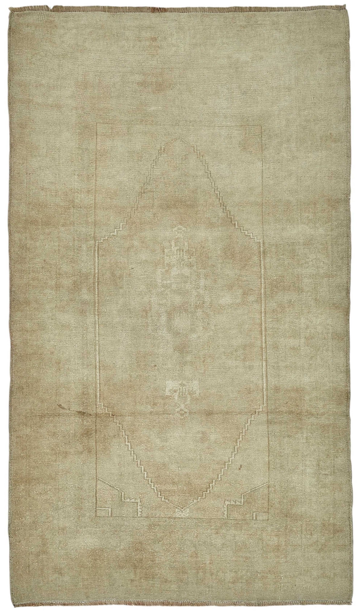 Gekro Bej Etnik Madalyon Desenli El Dokuma Halı 126x217 cm