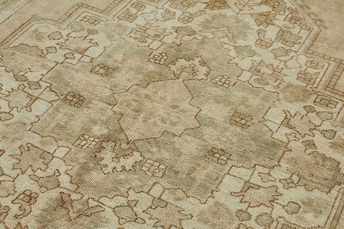 Kavale Madalyon Desenli Bej Eskitme Vintage Halı 156x315 cm – mekânda kullanım