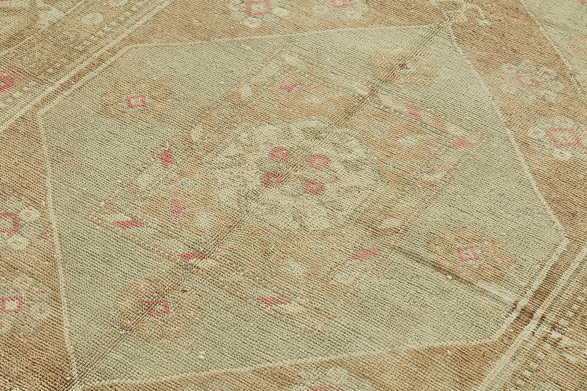 Kavale Geometrik Desenli Bej Etnik El Dokuma Halı 180x246 cm – mekânda kullanım