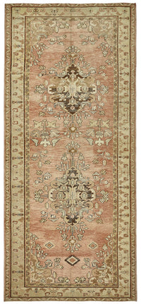 Kavale Pembe ve Bej Madalyon Desenli Yün El Dokuma Halı 150x334 cm