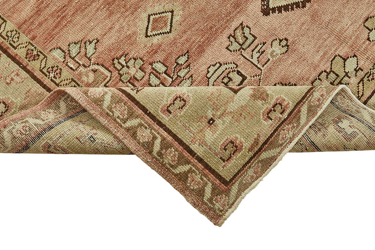 Kavale Pembe ve Bej Madalyon Desenli Yün El Dokuma Halı 150x334 cm – kenar detayı