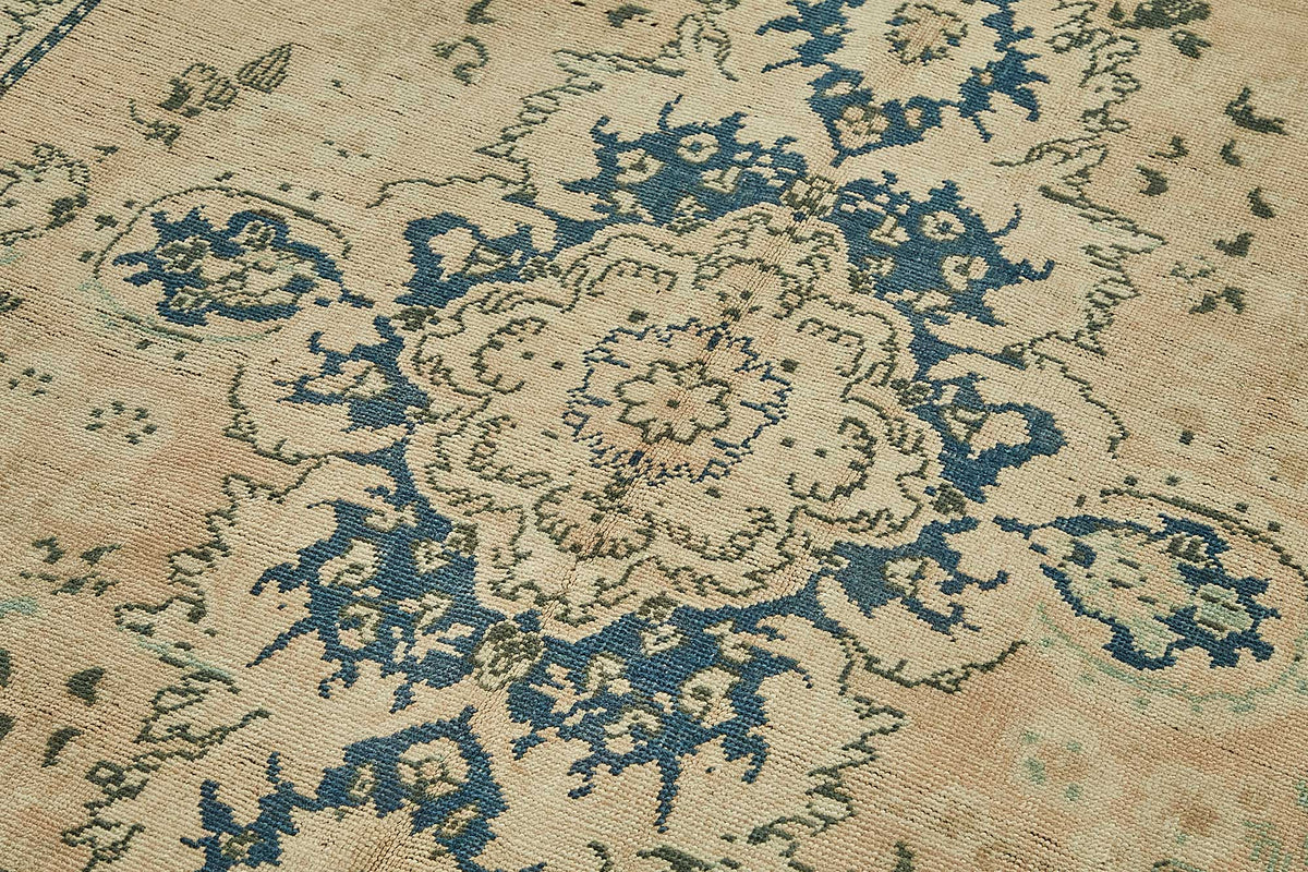Kavale El Dokuma Bej Lacivert Madalyonlu Halı 165x377 cm 50013 – mekânda kullanım