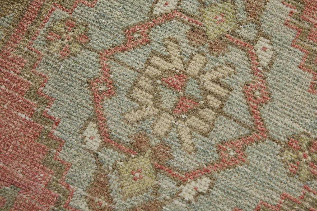 Vayla Kırmızı Geometrik Desenli Yün Overdyed Halı, 51x94 cm – mekânda kullanım