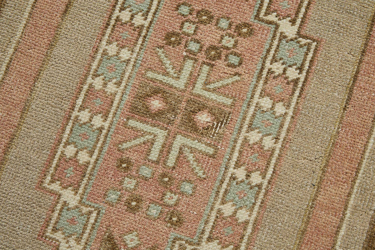 Vayla Overdyed Bej Geometrik Desenli Yün Yolluk 50x102 cm – mekânda kullanım