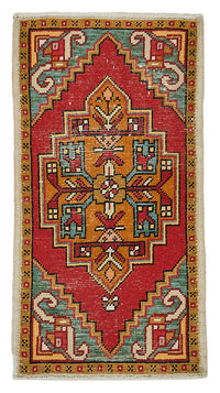Vayla Overdyed Kırmızı Madalyon Desenli Düz Kırmızı Halı 52x99 cm 50714