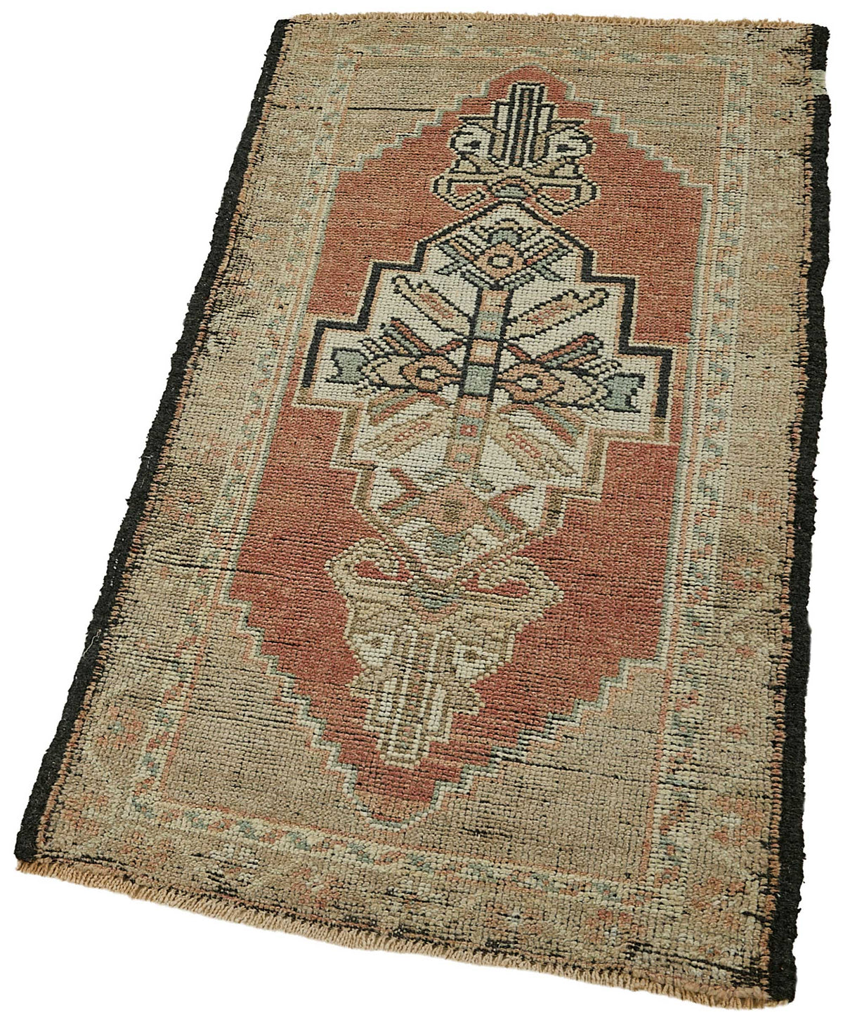 Vayla Bej Kırmızı Geometrik Etnik El Dokuma Halı 40-50 Yıllık 50x96 cm – doku yakın çekim