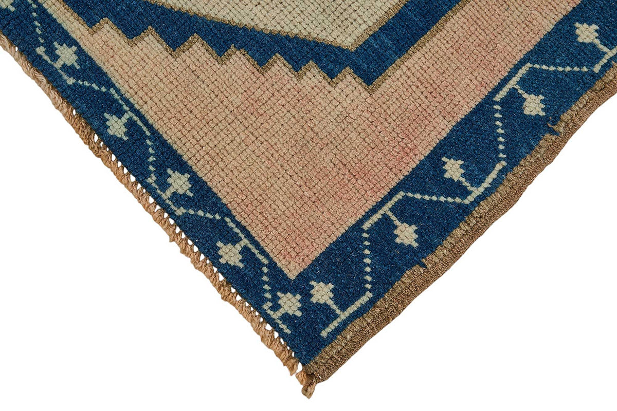 Vayla Pembe Lacivert Madalyon Desenli El Dokuma Halı 64x68 cm – detay görünümü