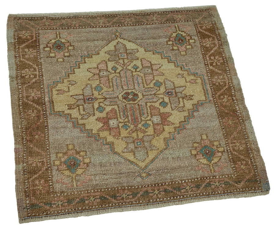 Vayla Gri Kahverengi Geometrik Desenli Etnik El Dokuma Halı 57x61 cm – genel görünüm