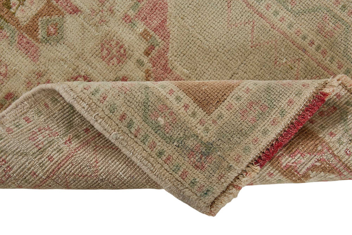 Vayla Bej Pembe Geometrik Desenli Etnik El Dokuma Halı 52x94 cm – kenar detayı