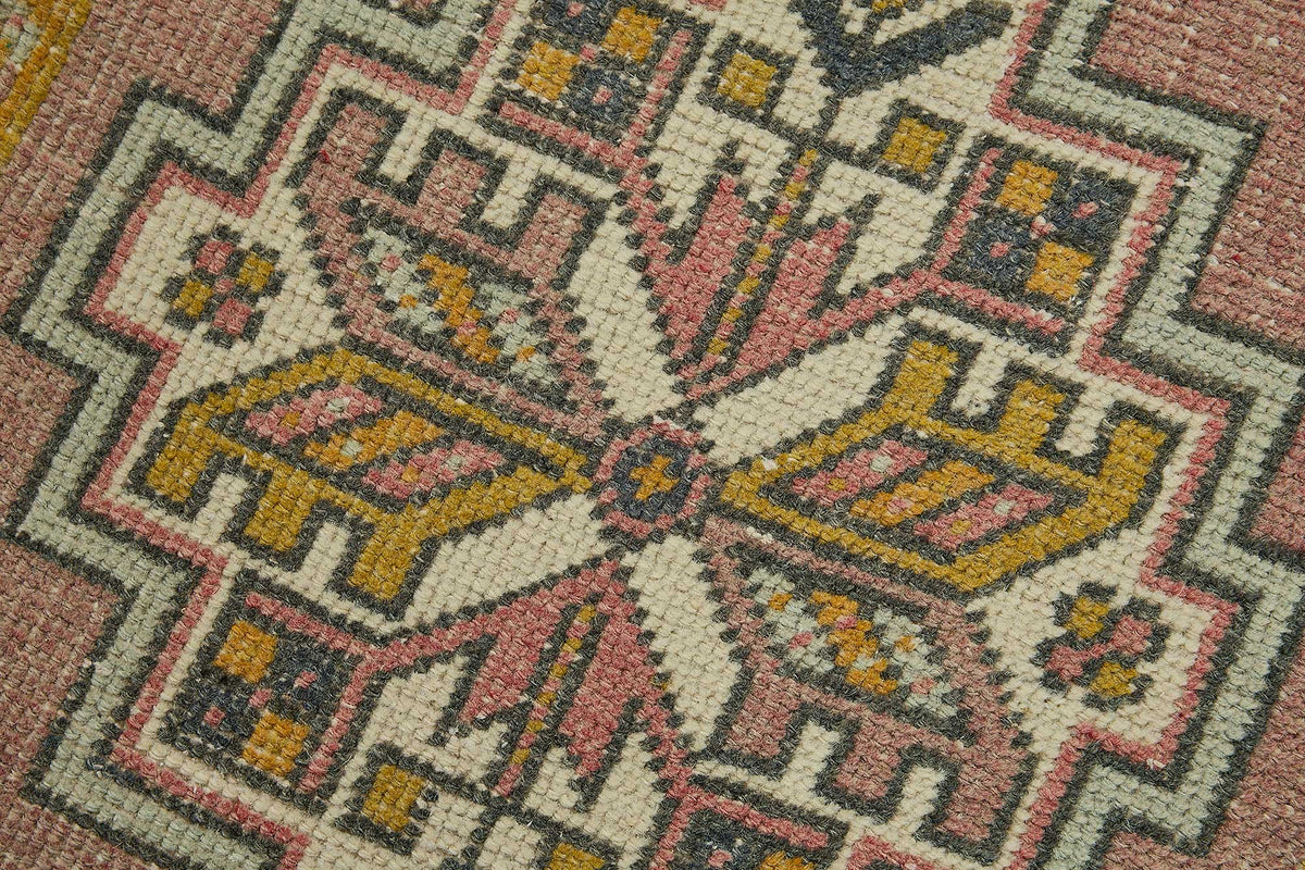 Vayla Pembe Lacivert Geometrik Desenli Etnik El Dokuma Halı 52x91 cm – mekânda kullanım