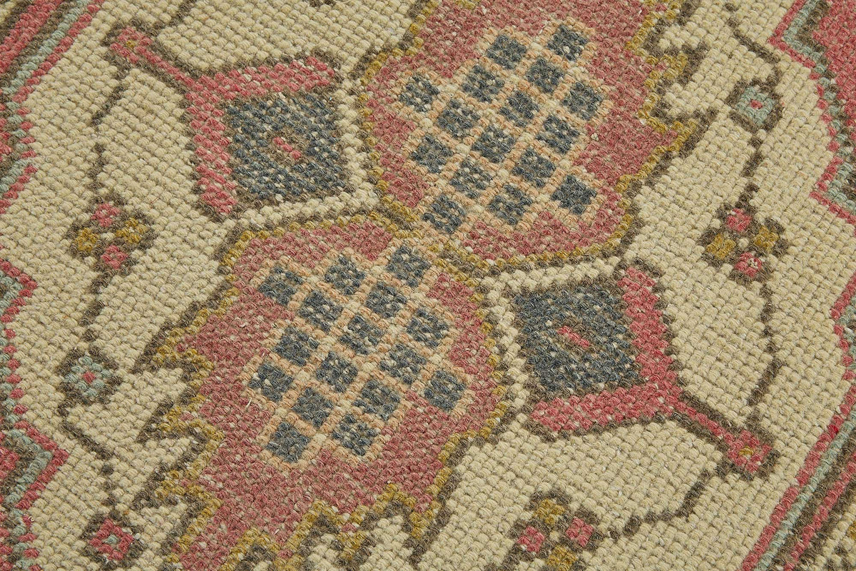 Vayla Pembe Lacivert Etnik Geometrik Desenli El Dokuma Halı 53x99 cm – mekânda kullanım