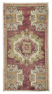 Vayla Bordo Bej Geometrik Desenli Yün El Dokuma Halı 51x92 cm