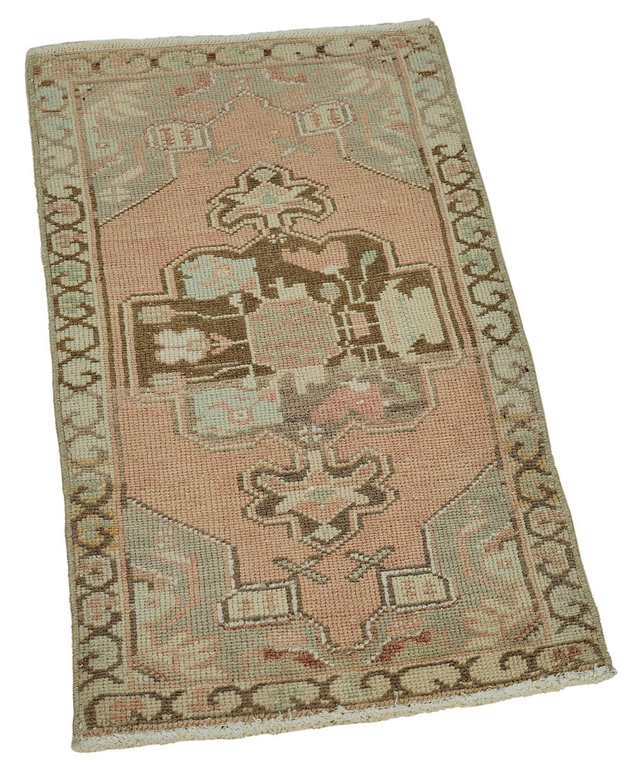 Vayla Pembe Kahverengi Madalyon Desenli El Dokuma Halı 46x85 cm – genel görünüm