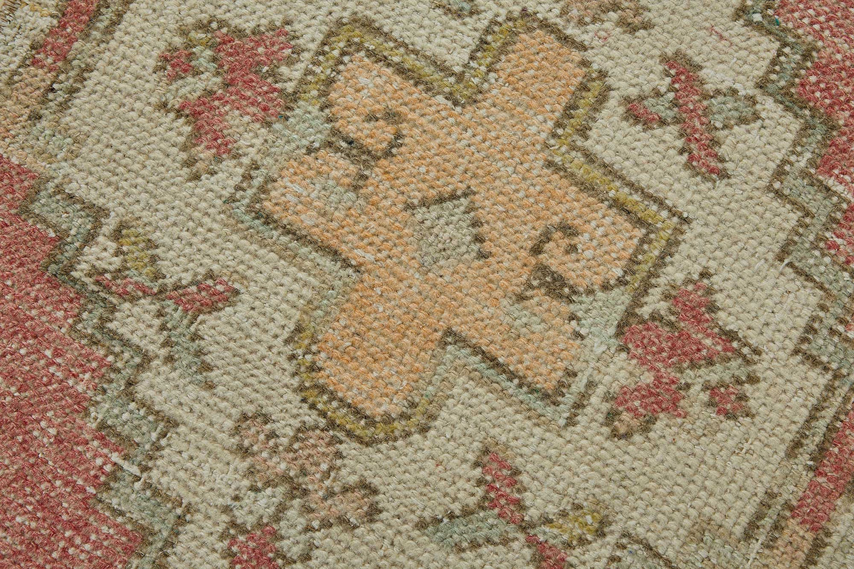 Vayla Overdyed Bej Geometrik Desenli Vintage Yolluk 44x80 cm – mekânda kullanım