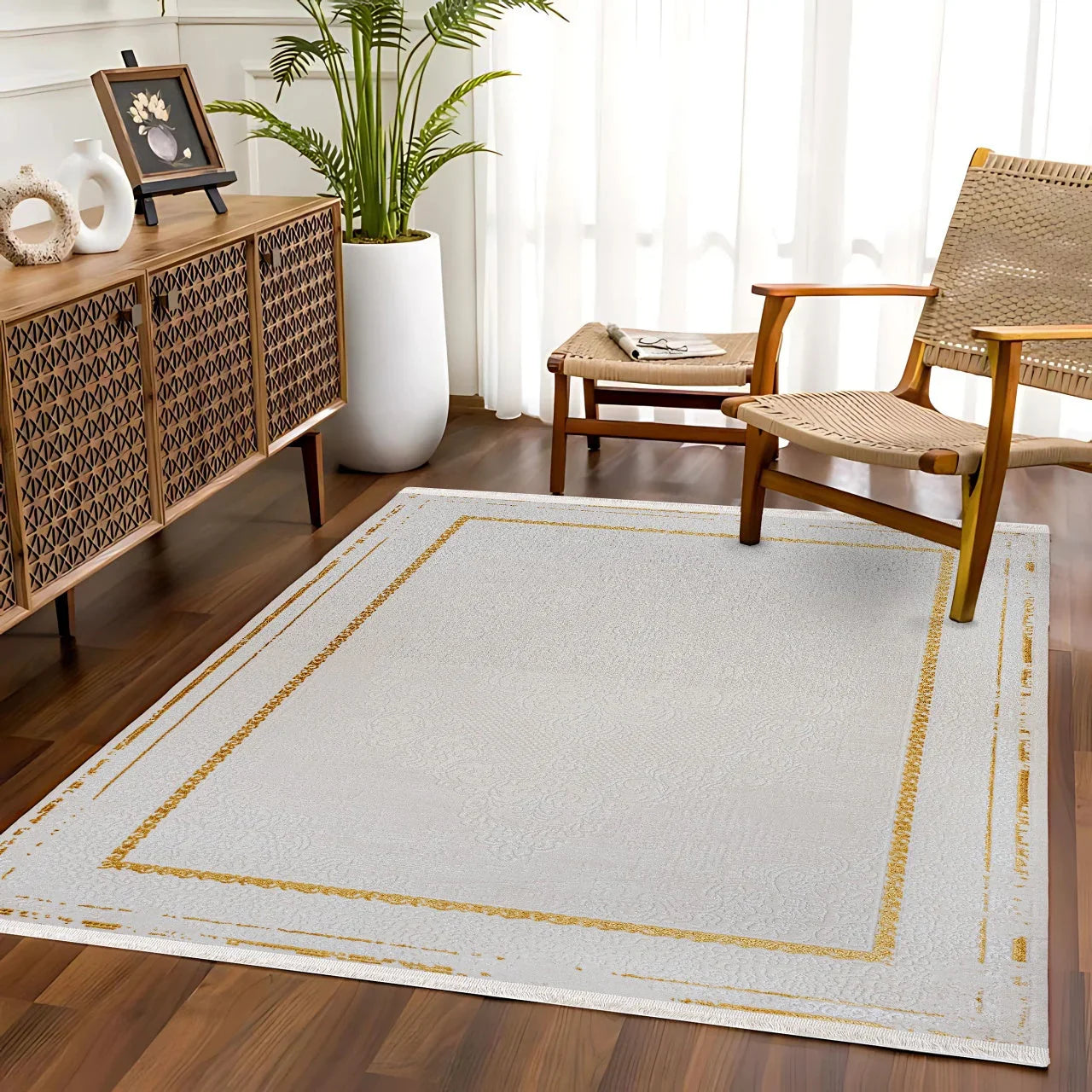 Beyaz Gold Bordürlü Minimalist Halı - Yıkanabilir - Kaymaz Taban - Pati Dostu