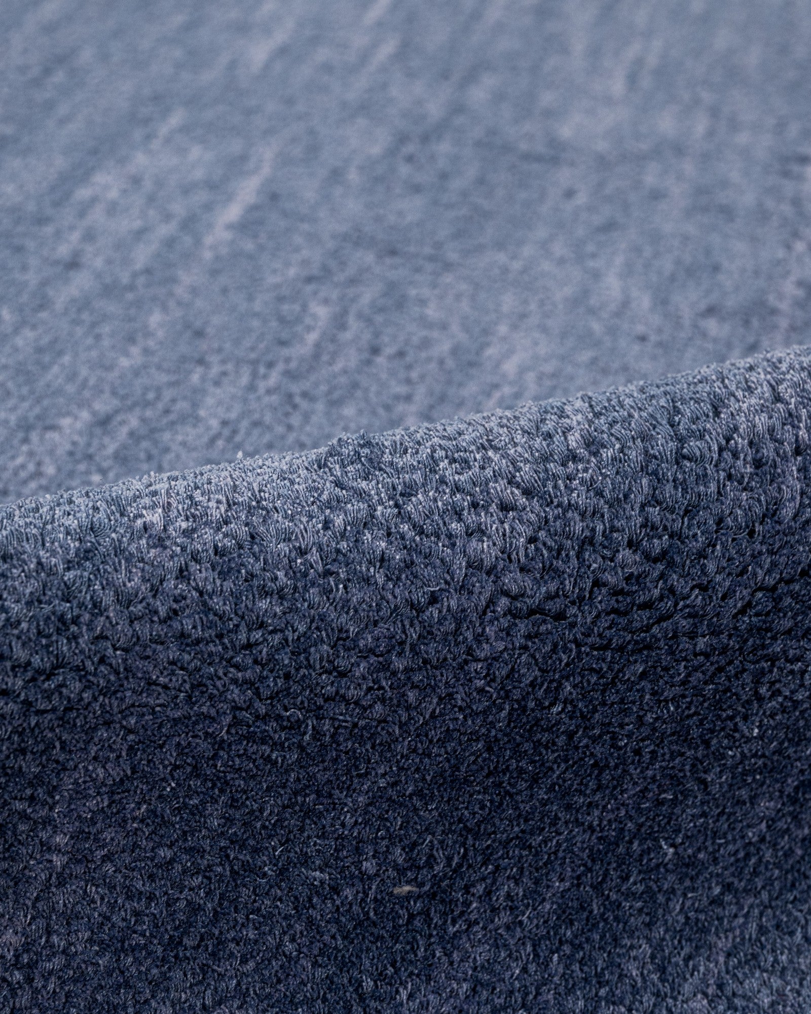 Bej Krem Bordürlü Düz Viskon Halı - Toz Vermez