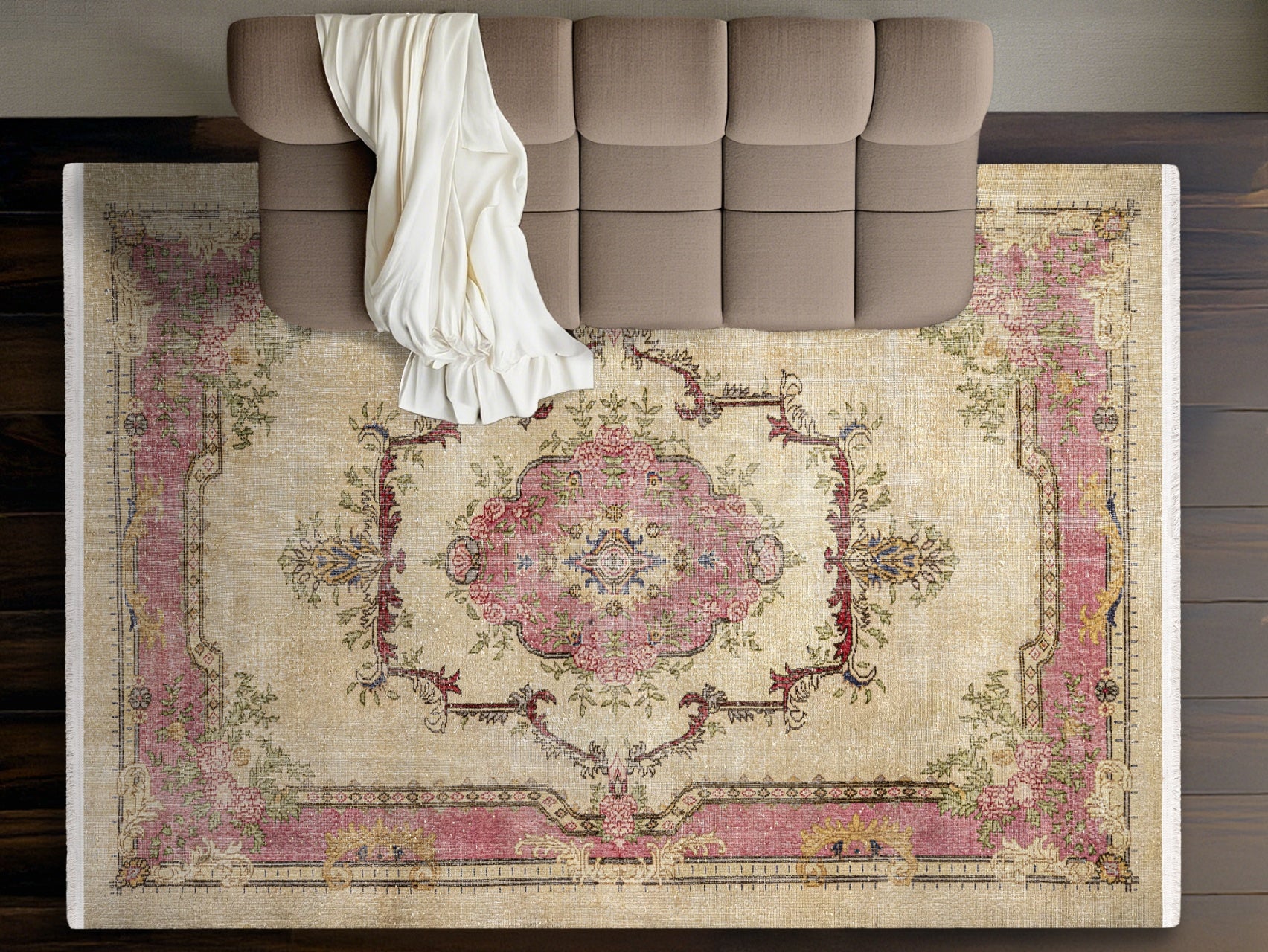 Vintage Bej Göbekli Yün ve Pamuk El Dokuma Halı 210x315