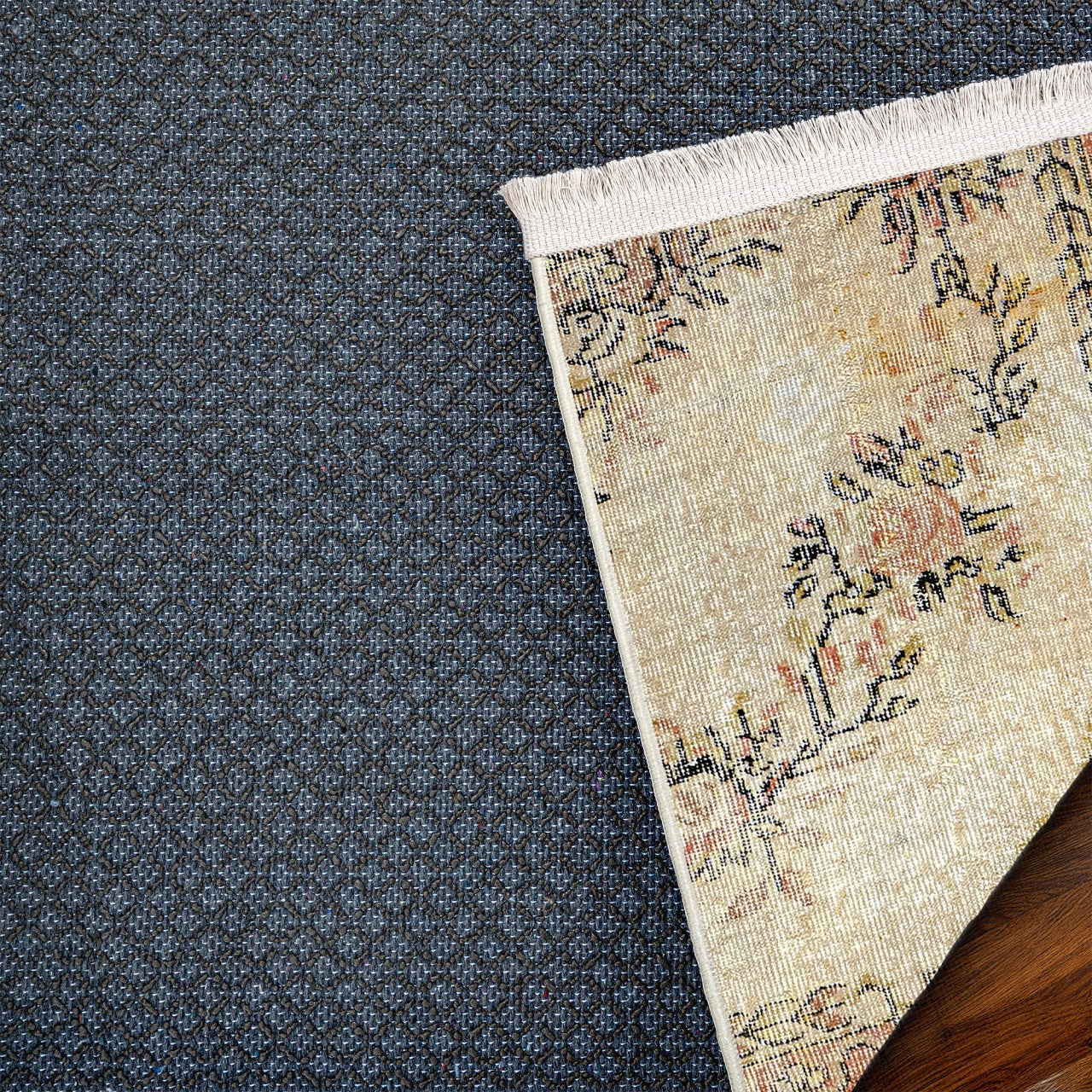 Vintage Krem Göbekli Yün ve Pamuk El Dokuma Halı 191x291