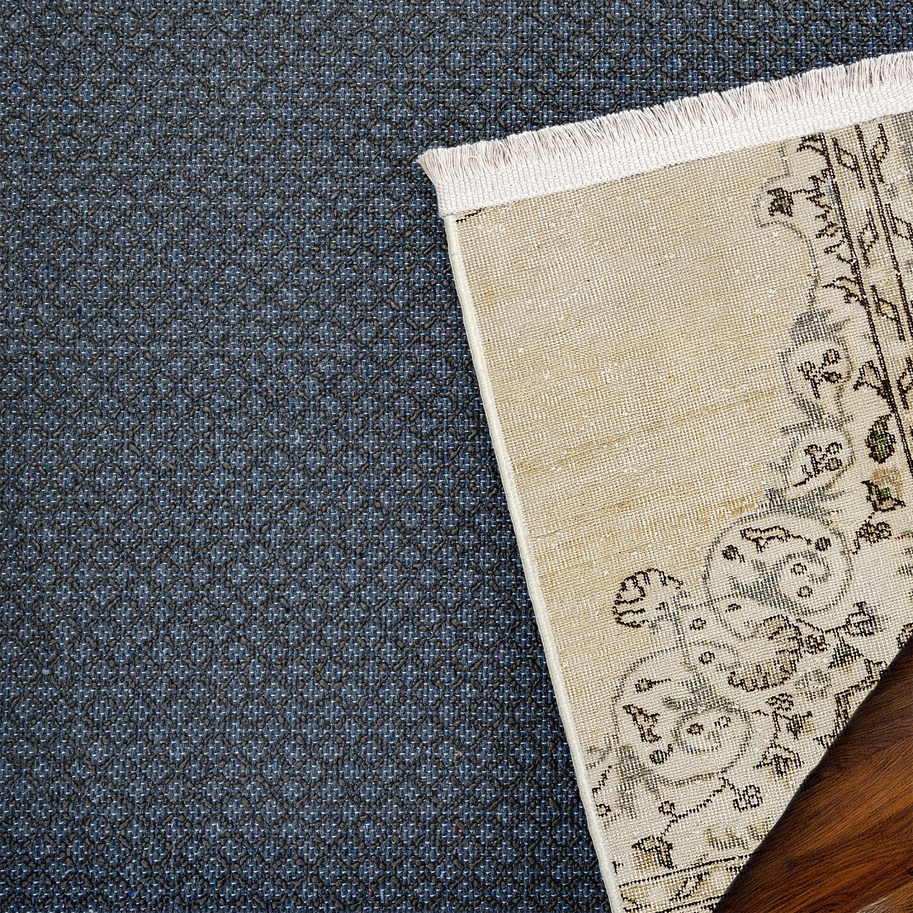 Vintage Gri Göbekli Yün ve Pamuk El Dokuma Halı 148x268