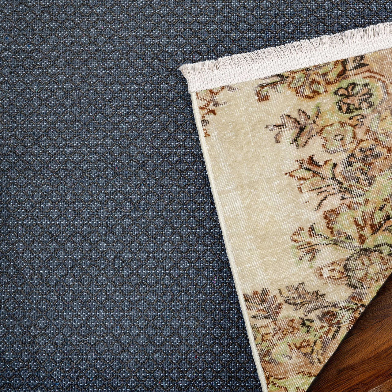 Vintage Bej Göbekli Yün ve Pamuk El Dokuma Halı 167x268