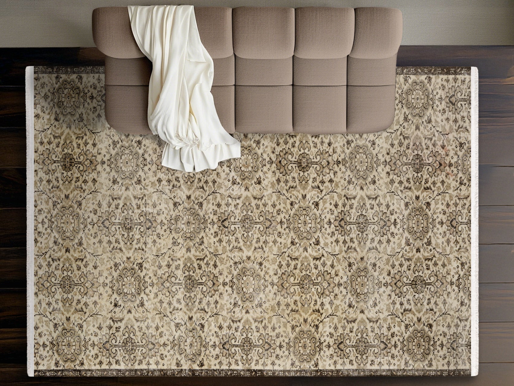 Vintage Kahverengi Çerçeveli Yün ve Pamuk El Dokuma Halı 191x281