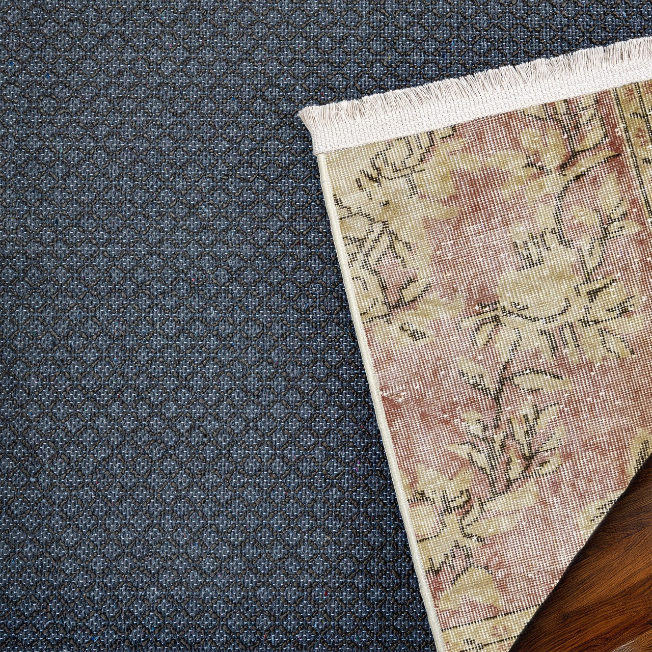 Vintage Pembe Göbekli Yün ve Pamuk El Dokuma Halı 296x170