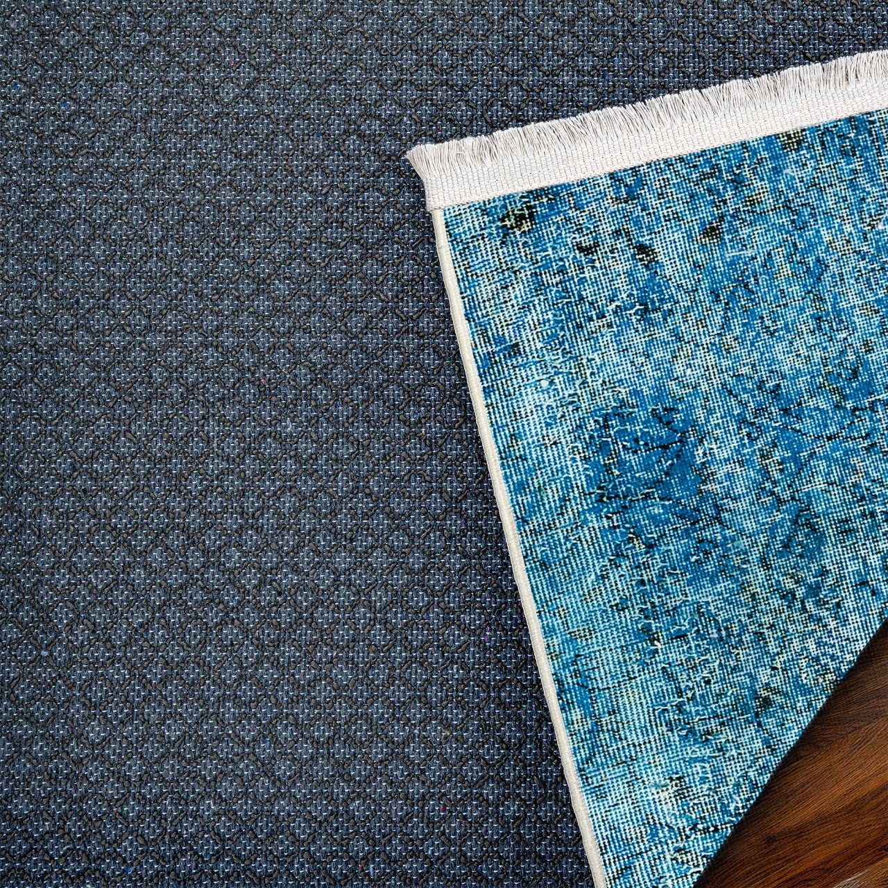 Vintage Mavi Göbekli Yün ve Pamuk El Dokuma Halı 182x283