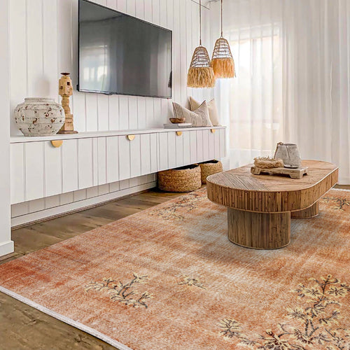 Vintage Pembe Çiçekli Yün ve Pamuk El Dokuma Halı 163x257