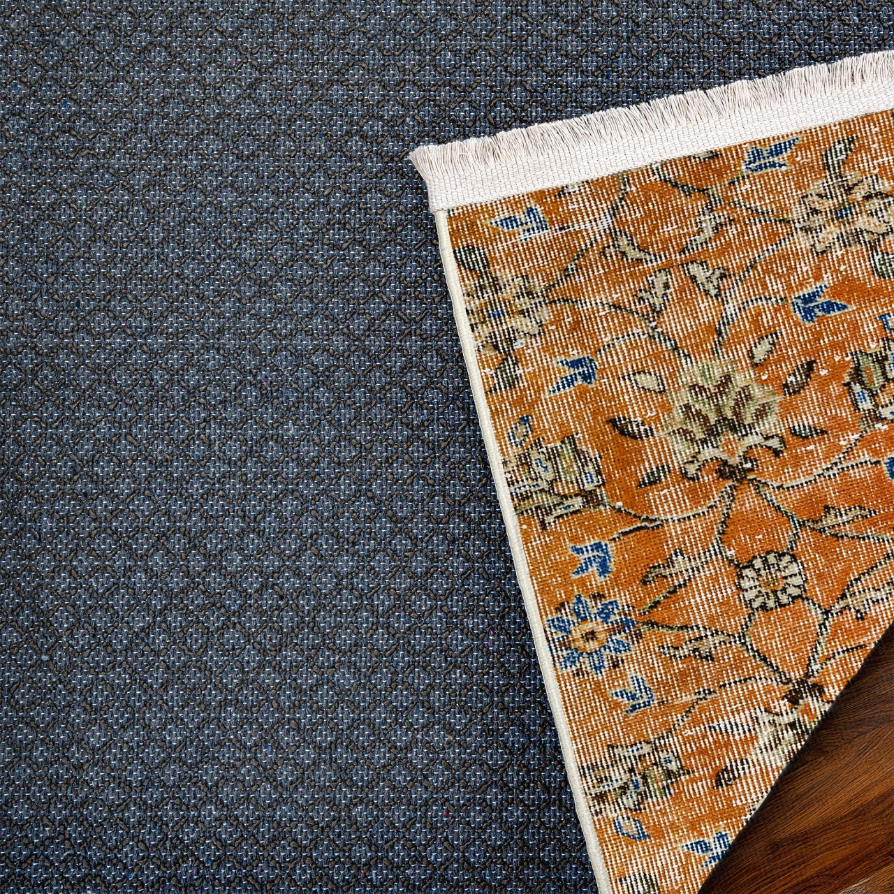 Vintage Turuncu Çerçeveli Yün ve Pamuk El Dokuma Halı 209x322