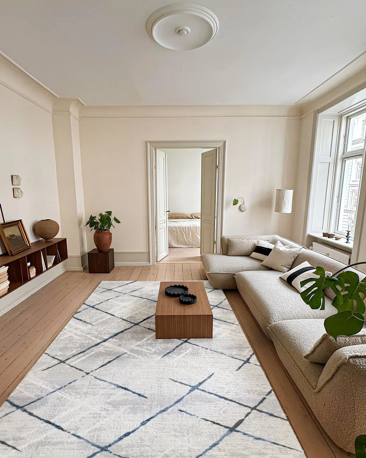 Gri Geometrik Minimalist Halı - Yıkanabilir - Kaymaz Taban - Pati Dostu