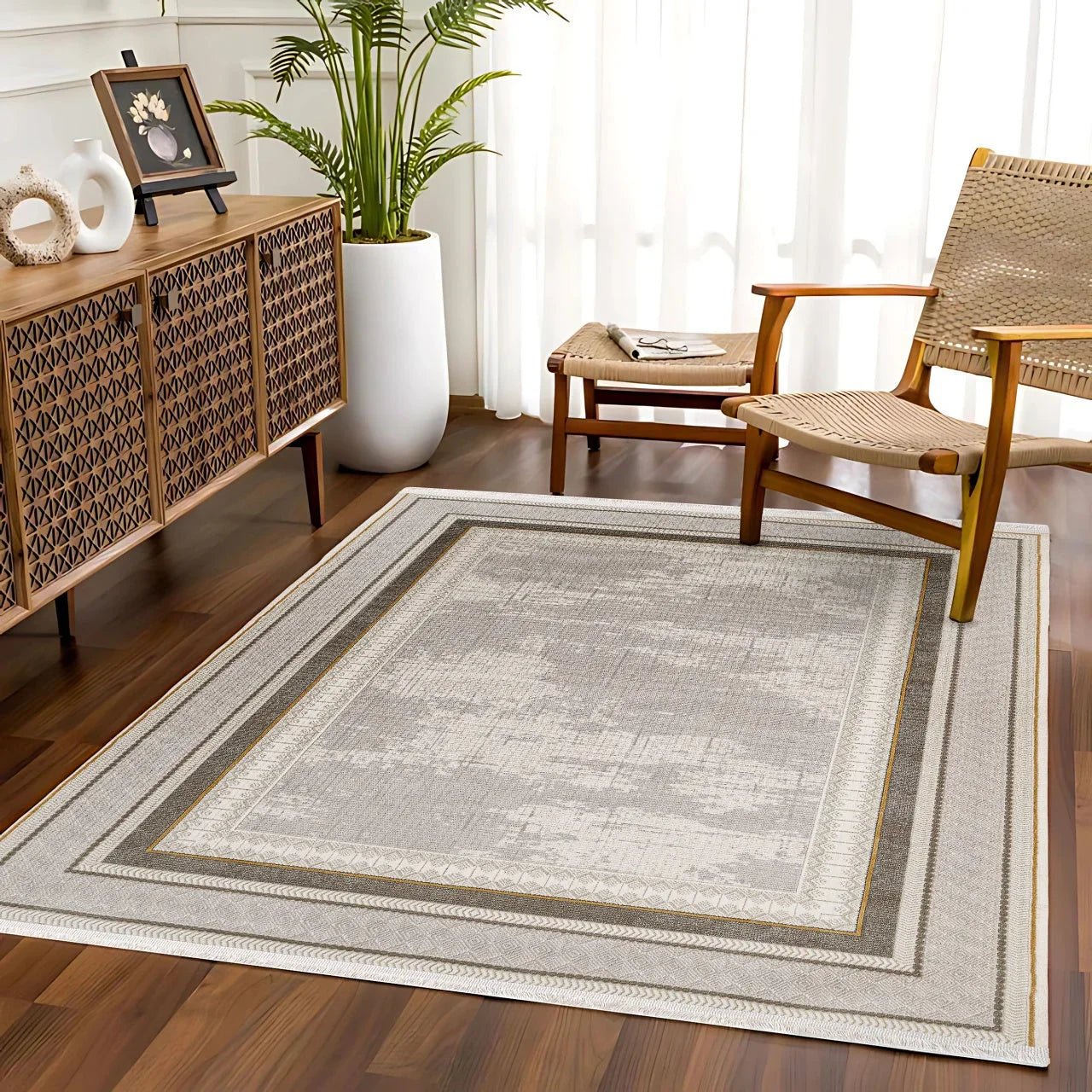Beyaz Gri Bordürlü Minimalist Halı - Yıkanabilir - Kaymaz Taban - Pati Dostu