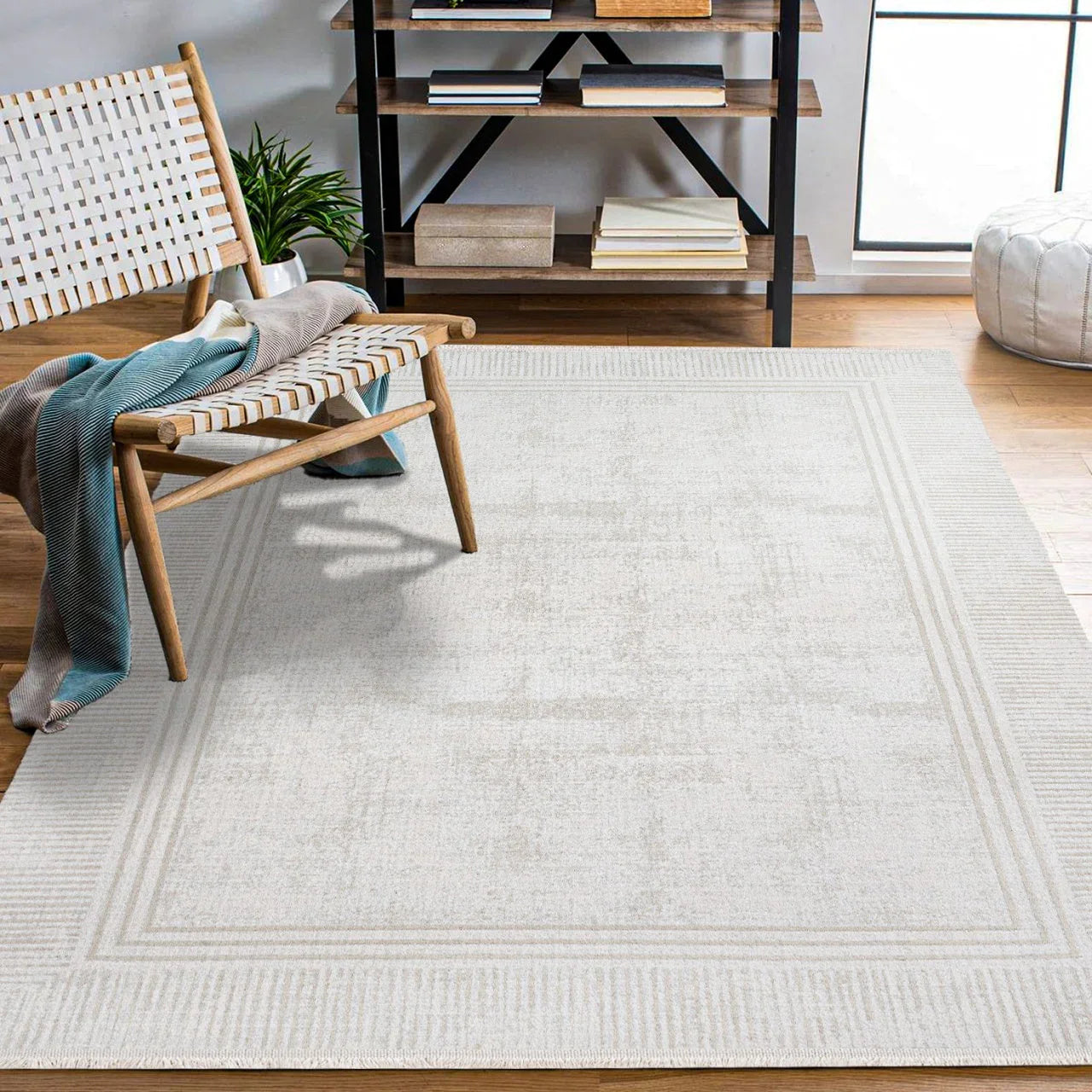 Bej Krem Bordürlü Minimalist Halı - Yıkanabilir - Kaymaz Taban - Pati Dostu